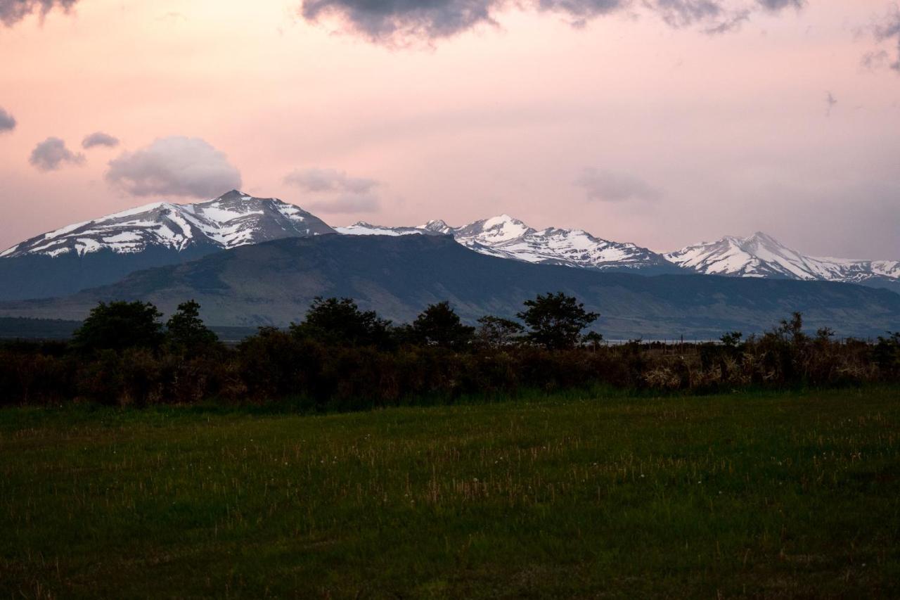 Garden Domes Villa Puerto Natales Ngoại thất bức ảnh