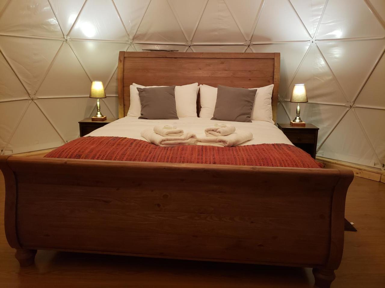 Garden Domes Villa Puerto Natales Ngoại thất bức ảnh
